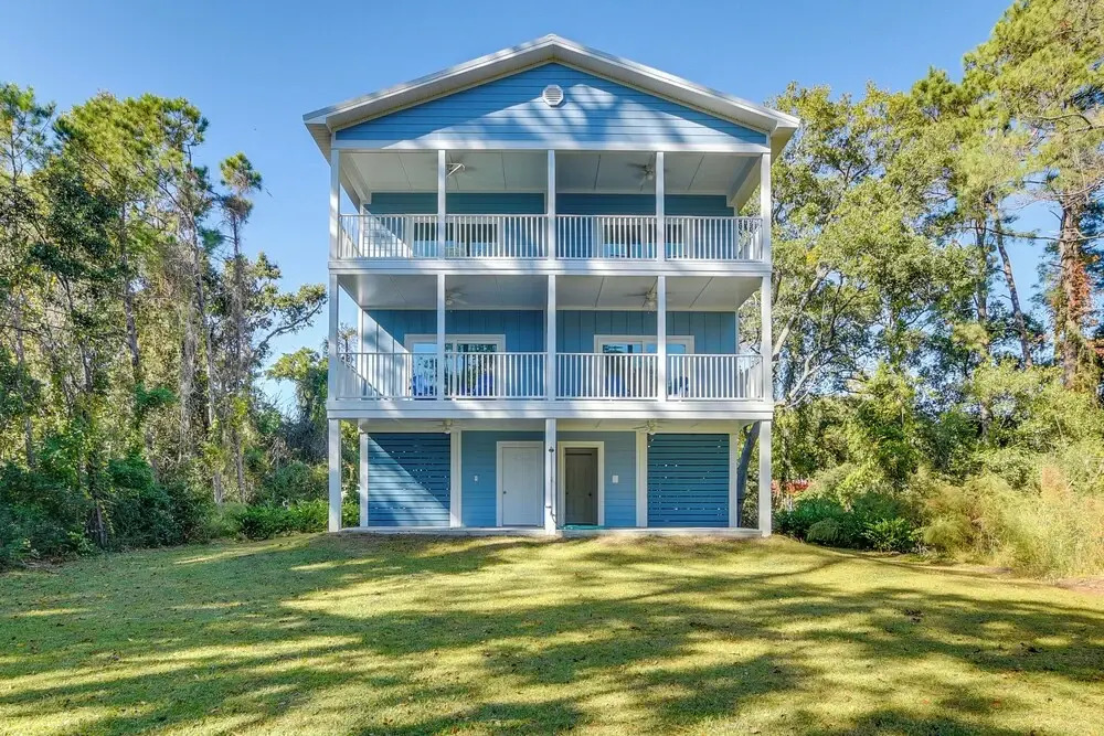 Murrells Inlet Home: Half-mi to Marsh Walk!