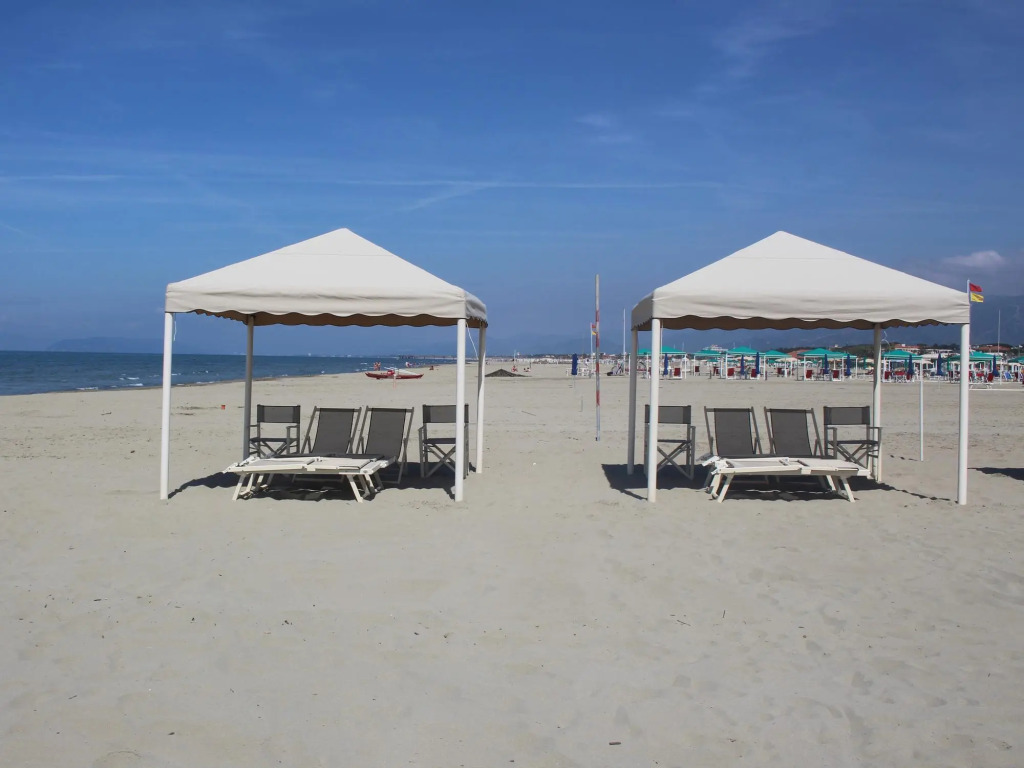 Holiday House in Versilia with Pool & Beaches