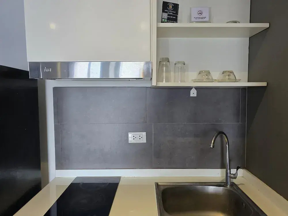 1 BR Condo in good location NV402