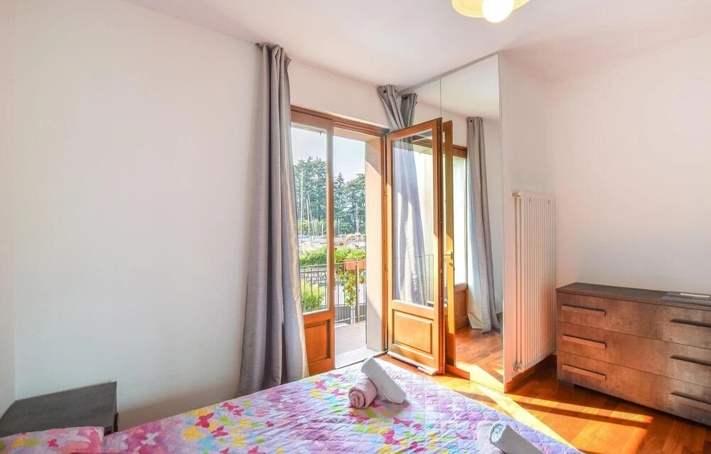 4 Bedroom Amazing Home In Pilzoneiseo