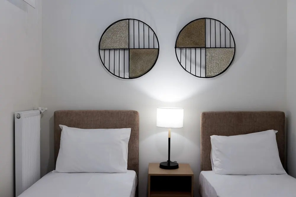 Modern 2-bedroom Apartment in Downtown Glyfada