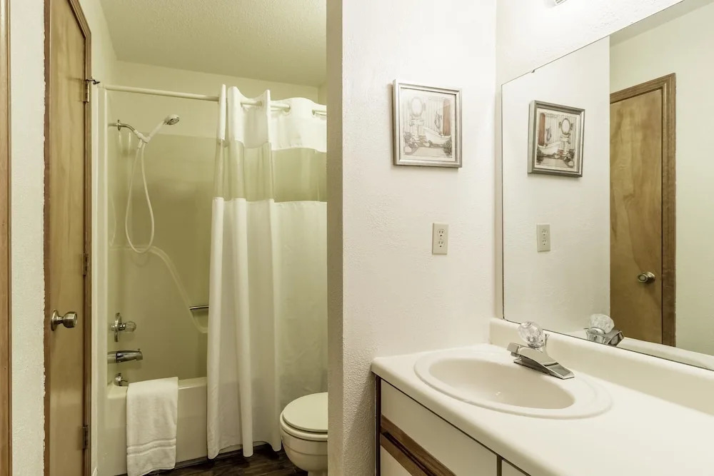 Pointe Royale Condo Vacation and Golf Resort
