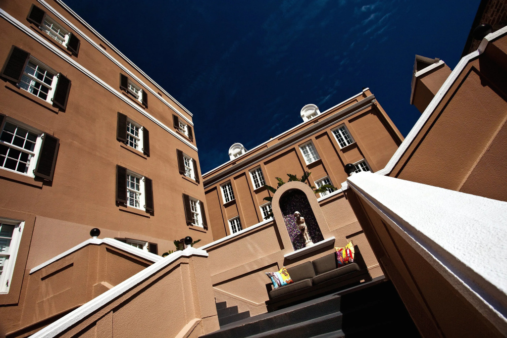 Отель Hotel de la Poste   French Quarter, A Renaissance Hotel