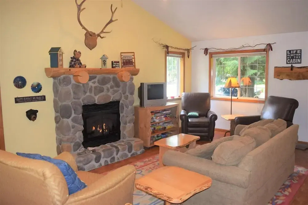 Cougar Cabin