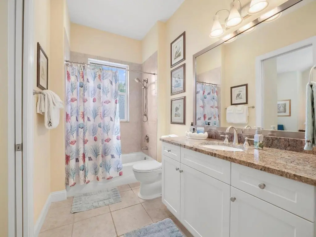 Lost Treasure, New Property, 3 BR+, Guest Suite, Ocean View, Pets, Sleeps 8