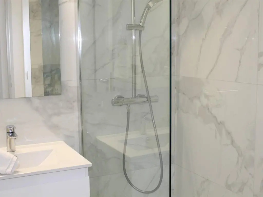 Appartement Villeneuve-Loubet, 2 pièces, 4 personnes - FR-1-252A-51