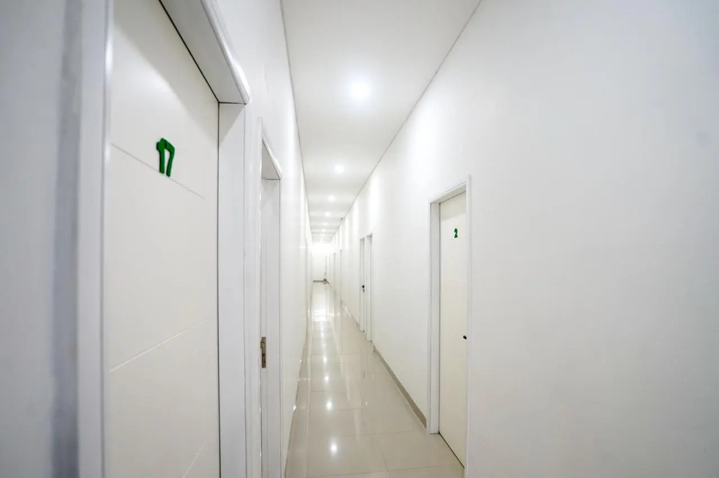 OYO 443 Hotel Barlian
