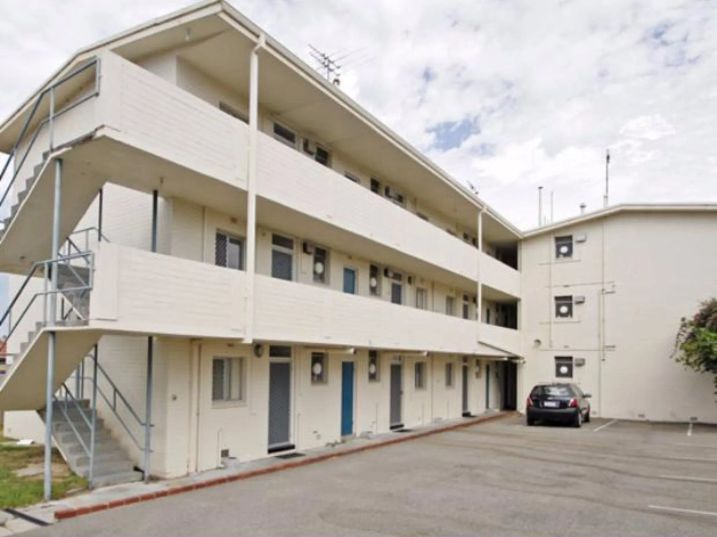 Malibu Apartments - Perth