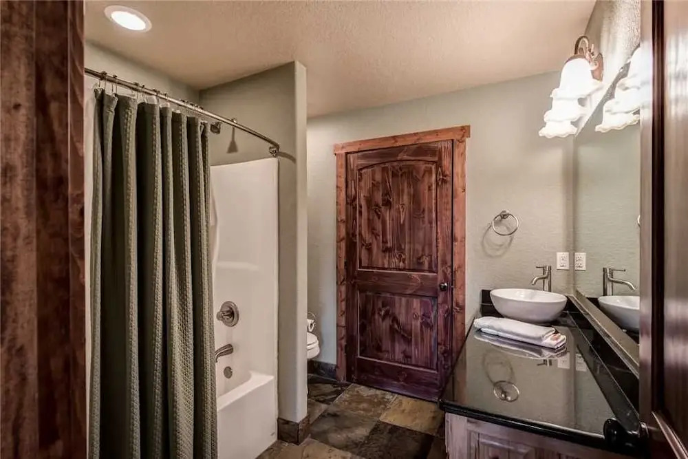 Casa Oso Grande - Four Bedroom Cabin with Hot Tub