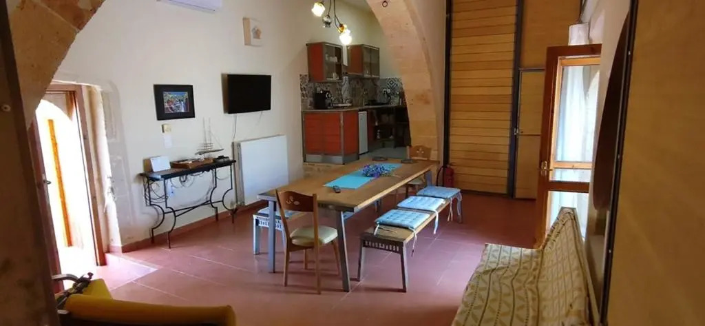 Small village, 2 houses together for 2 families