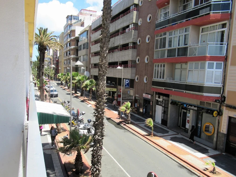 Apartamento Canteras vista mar lateral