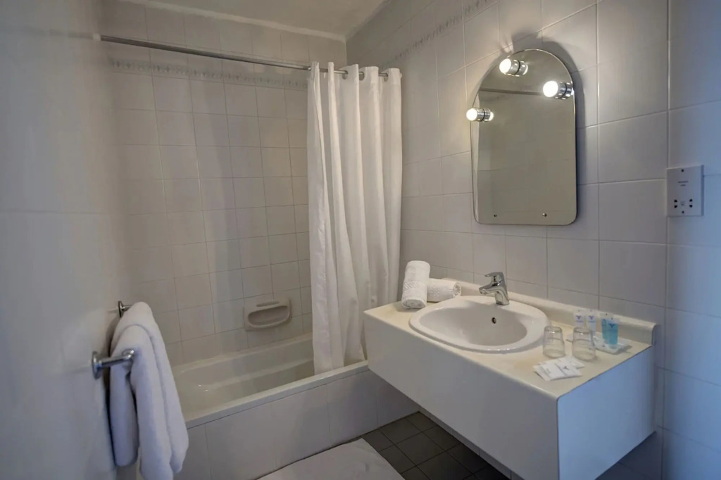 Sliema Chalet Hotel