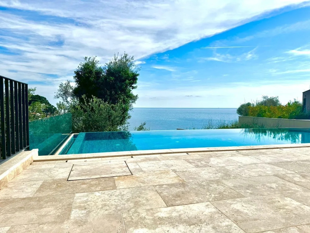Exclusive villa Kaza - Przno