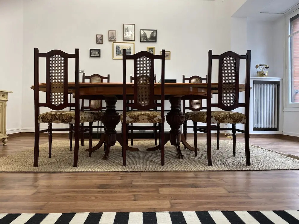 HiHome Hostel Uría
