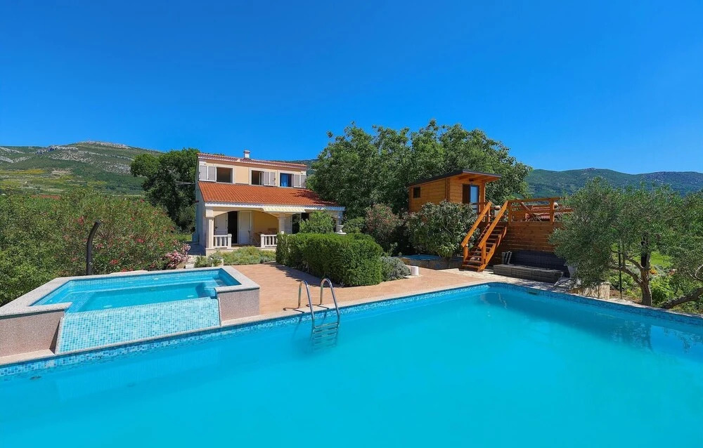 Nice Home in Kastel Novi With Sauna, Wifi and 4 Bedrooms