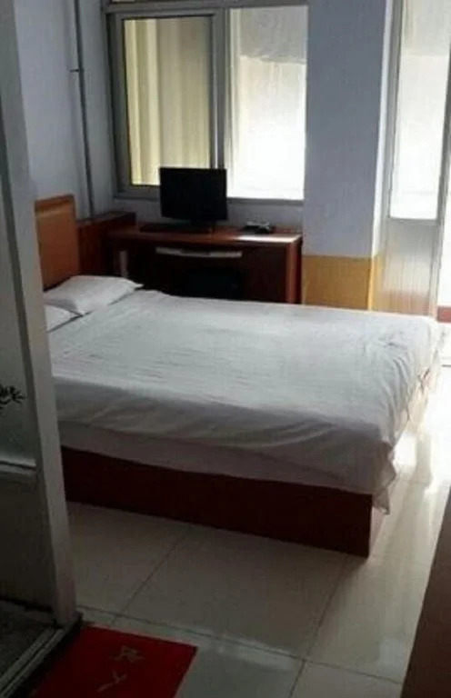 Dezhou Linyi Yin Yuan Business Inn
