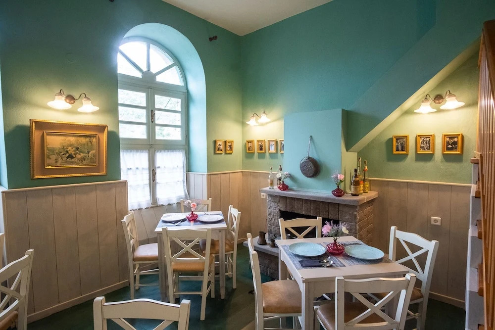 The Old School Boutique Hotel