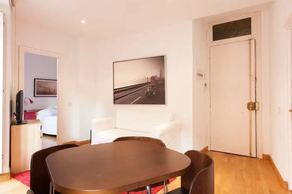 Latina Vibe Apartments By Allô Housing