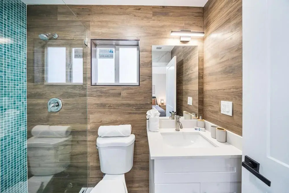 Luxurious 4BR Miami Home With Large Patio & Outdoor Space!