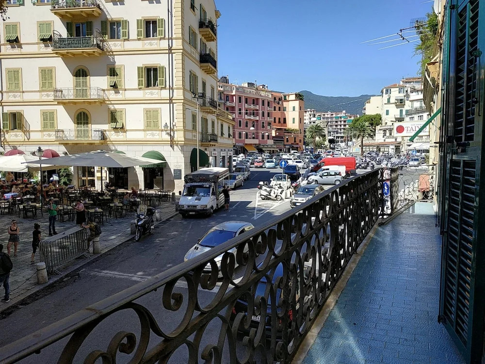 Holiday Spazio Blu Ghibli in Sanremo - CasaViva