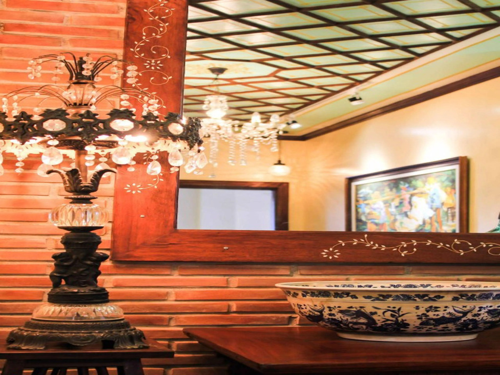 Casa Rica Hotel