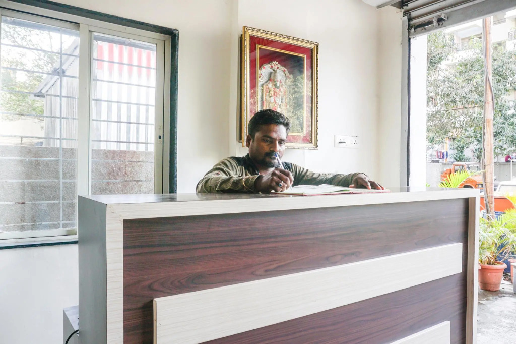 The Guest House by OYO Rooms