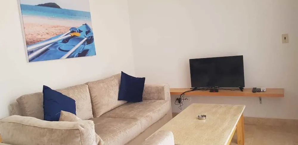 Seaside serviced apartments