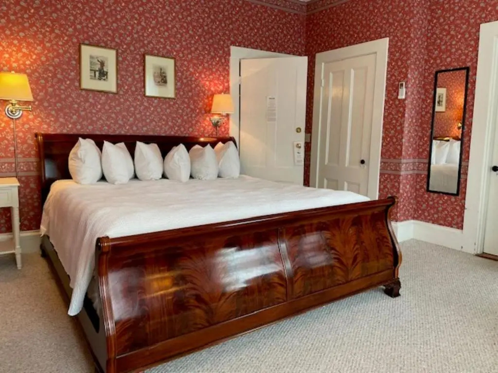 Central House Inn