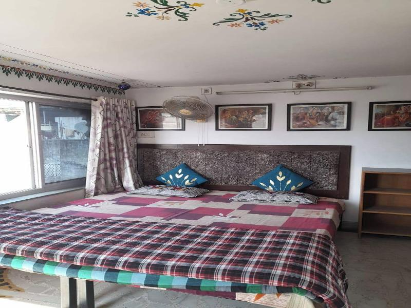 Nukkad Guest House Near Lake Pichola