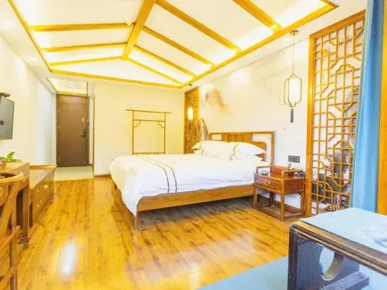 Wudang Sanshe Yuansu Hotel (Wudang Mountain Entrance Branch)
