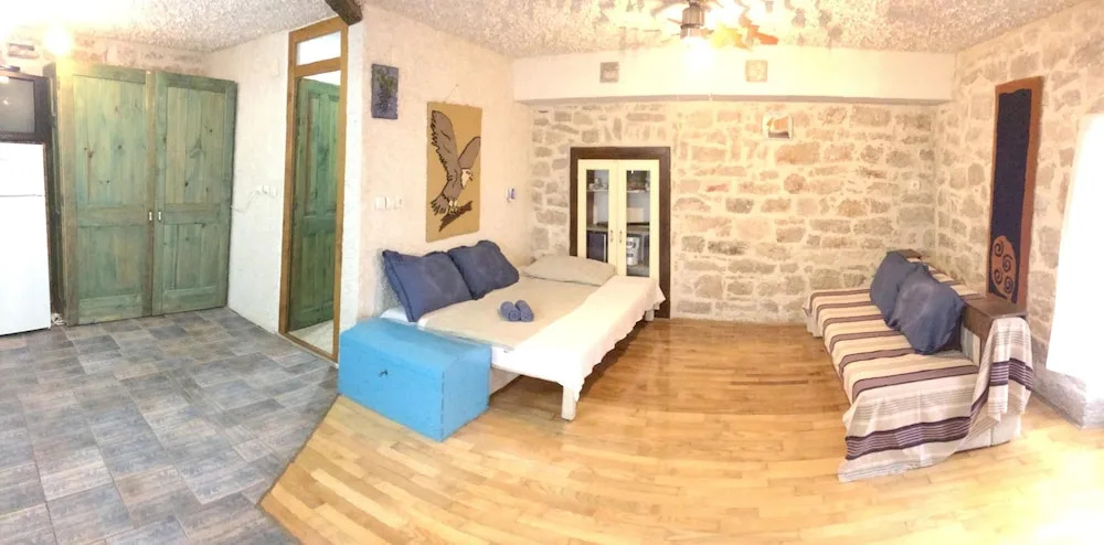 Apartment With one Bedroom in Betina, With Furnished Balcony and Wifi