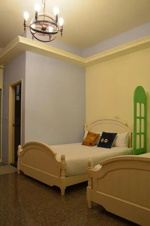 Grapefruit Heping Guesthouse