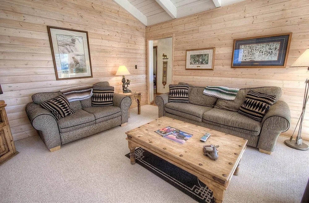 Rock Water Cove by Lake Tahoe Accommodations