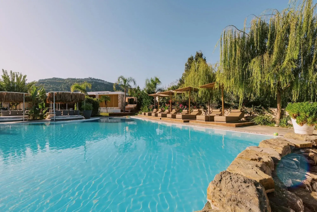 Kouros Exclusive Suites