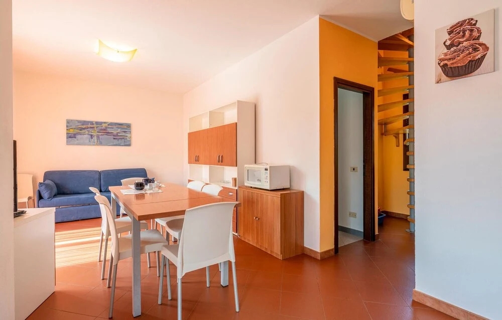 3 Bedroom Awesome Home In Albarella Ro