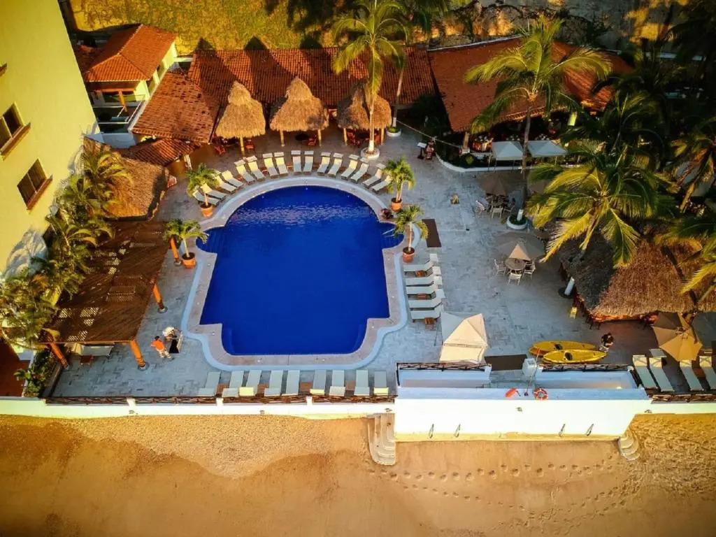 Costa Sur Resort by VRHost