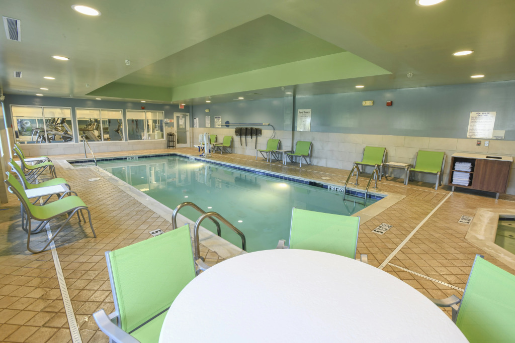Holiday Inn Express Hotel & Suites Richwood - Cincinnati South by IHG