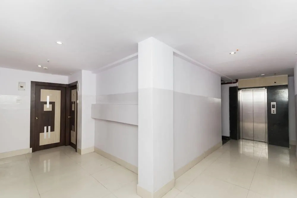 Townhouse Deshapriya Park Kolkata Formerly DK Inn
