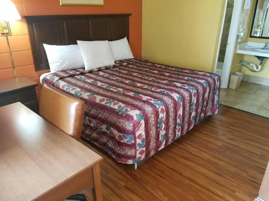 Guest House Motel
