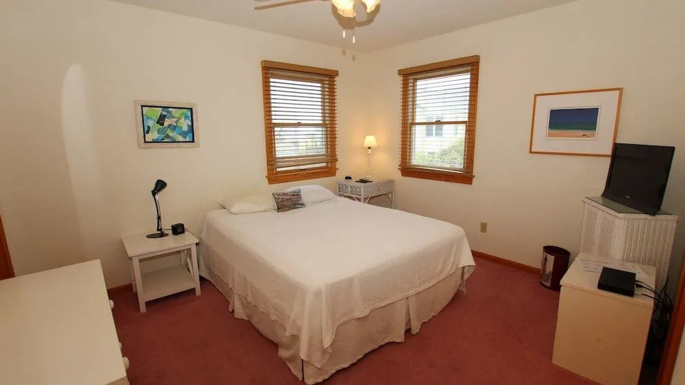 The Fifth Season at Corolla - 4 Br Home