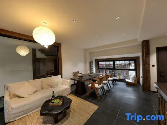 Yueshan and Tingfeng Courtyard-Style Resort Hotel