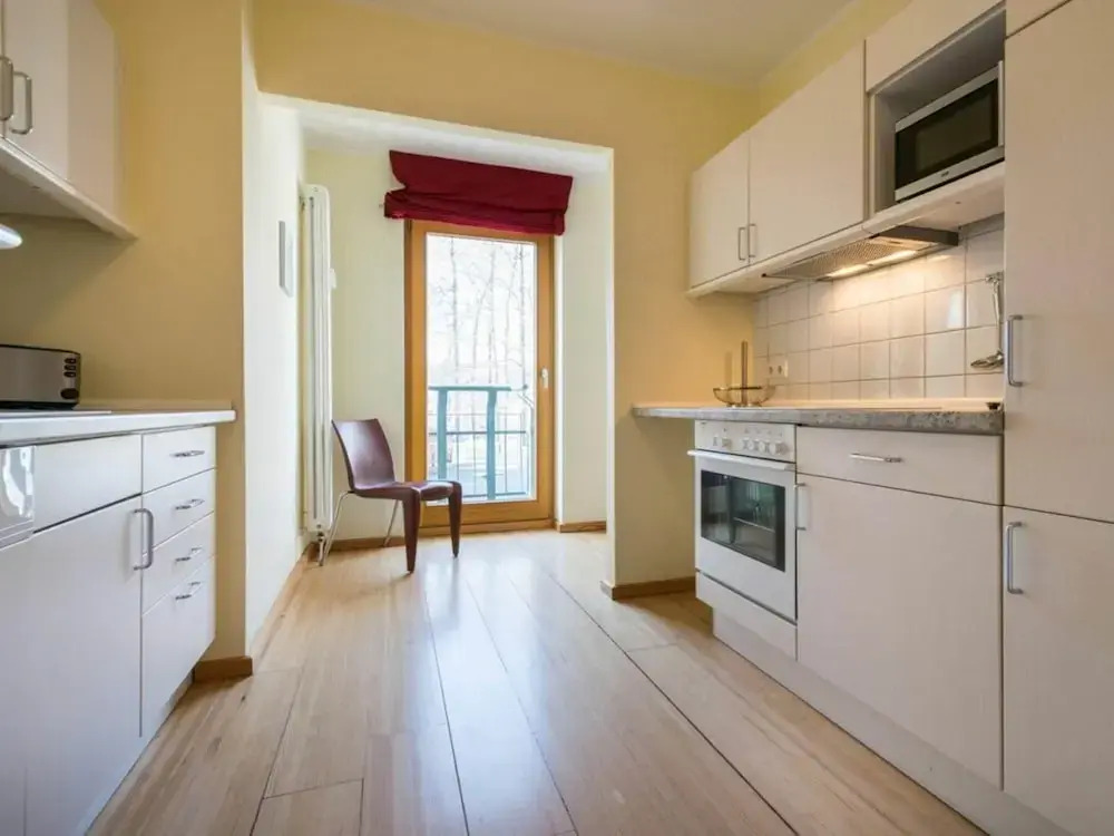 Apartment With 1 Bedroom and Balcony