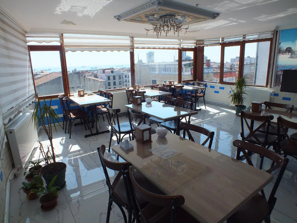 Naila Hotel