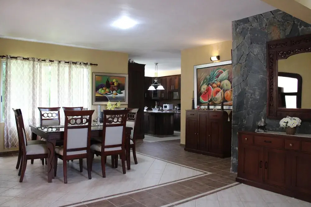 Villa Guavaberry