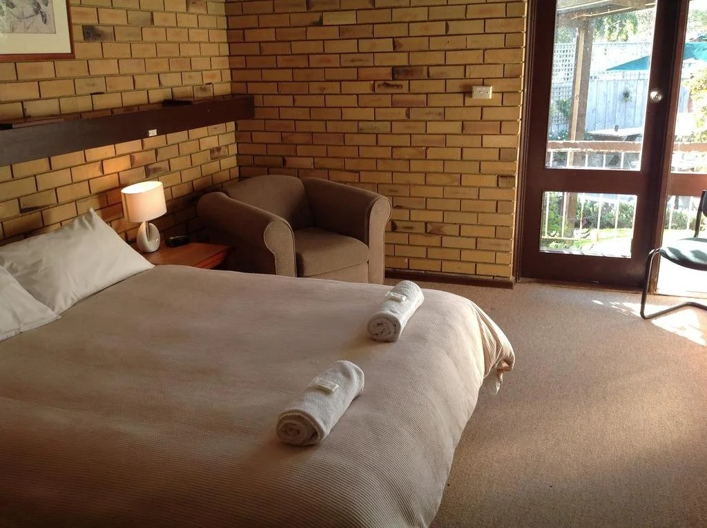 Fish Creek Hotel