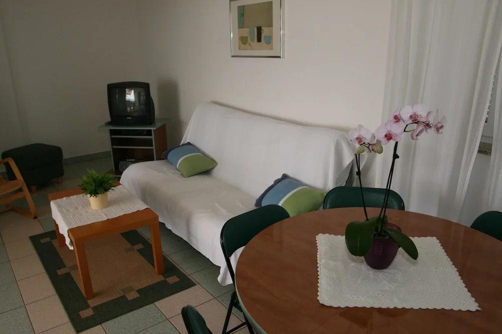 Apartment With 2 Bedrooms in Crikvenica, With Wonderful sea View, Furn