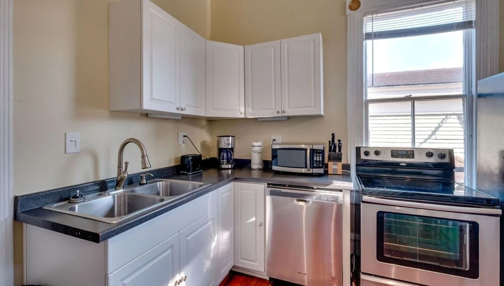 Forsyth Park 2 Bedroom Beauty