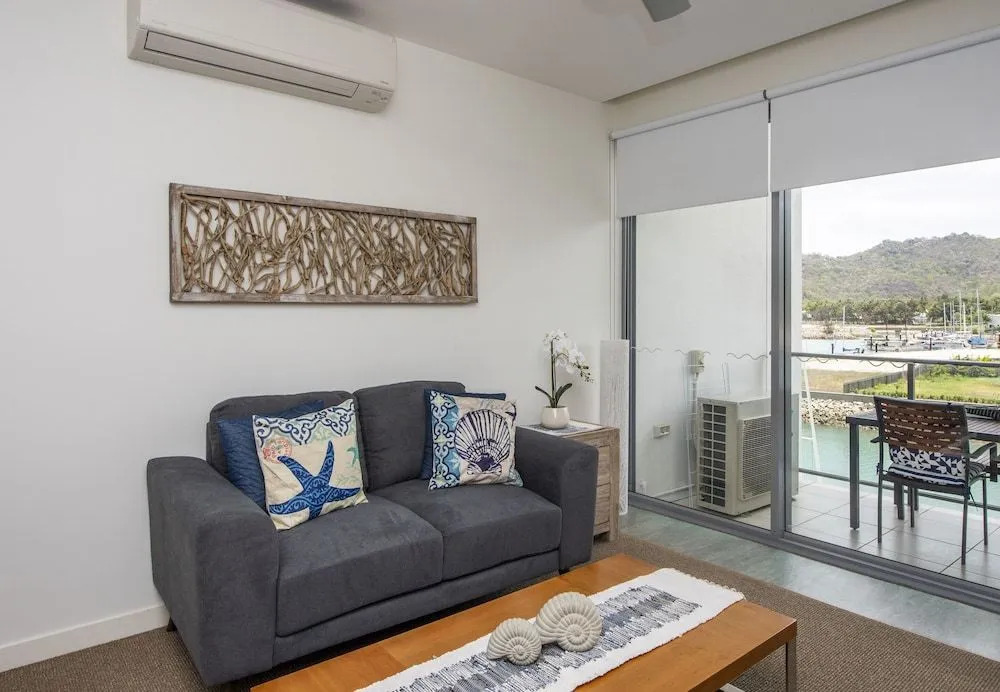 Absolute Waterfront Magnetic Island