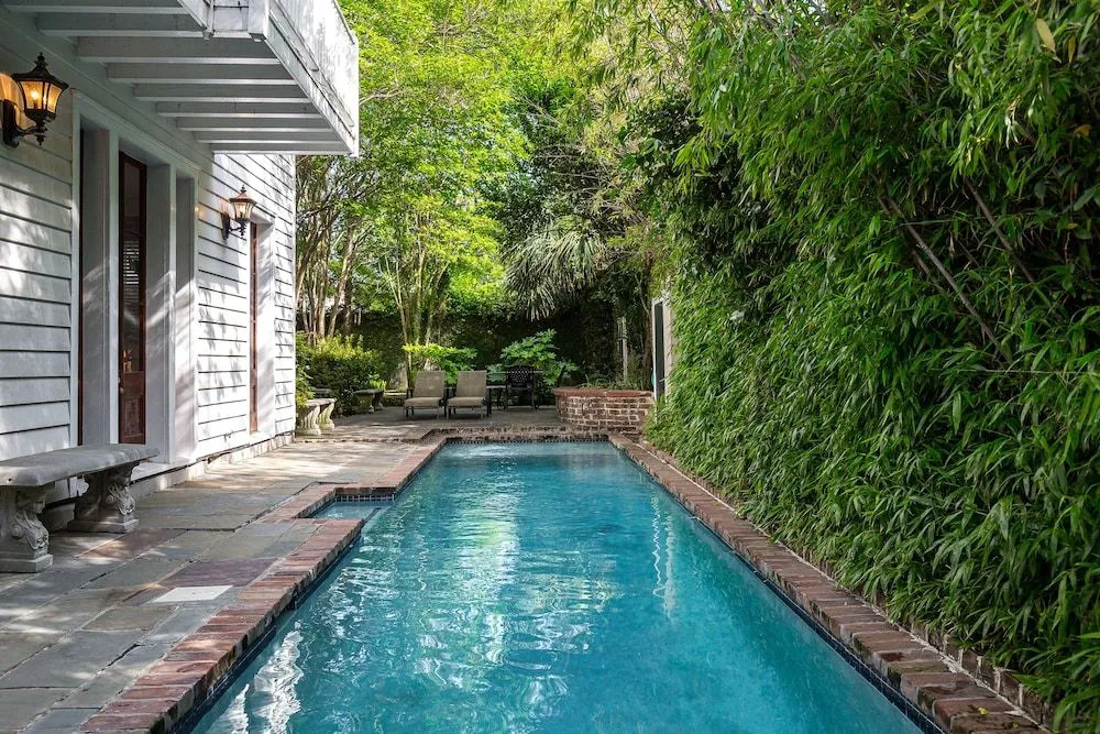 Cottage with Beautiful Garden and Heated Pool