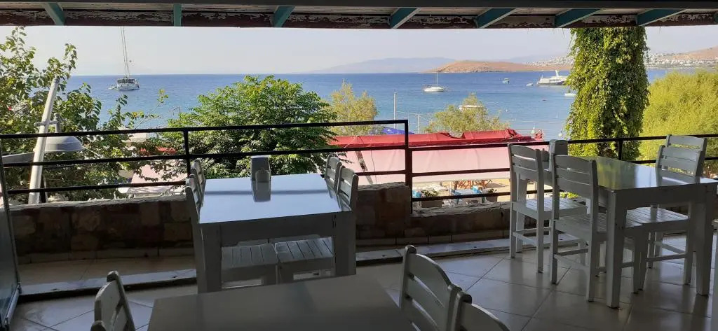 Manolya Hotel